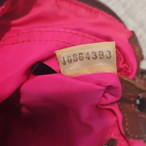 Vintage Dooney & Bourke Small Nylon Handbag - Picture 11 of 11